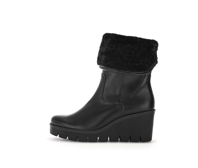 Plateau Stiefelette schwarz #0