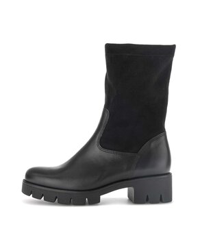 Sporty boot black