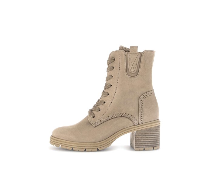 Enkellaarsjes met veter 32.845.31 Suede beige Gabor