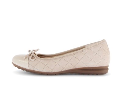 Sportliche Ballerina beige