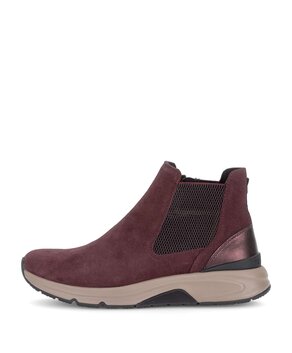 Sportliche Stiefelette rot