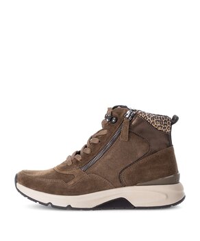 Sneaker high braun