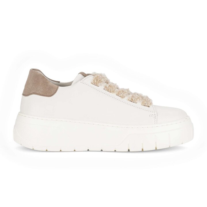 Sneaker low creme #1