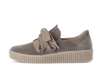 Lage sneaker bruin