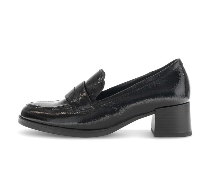 Mocassini con tacco nero #0