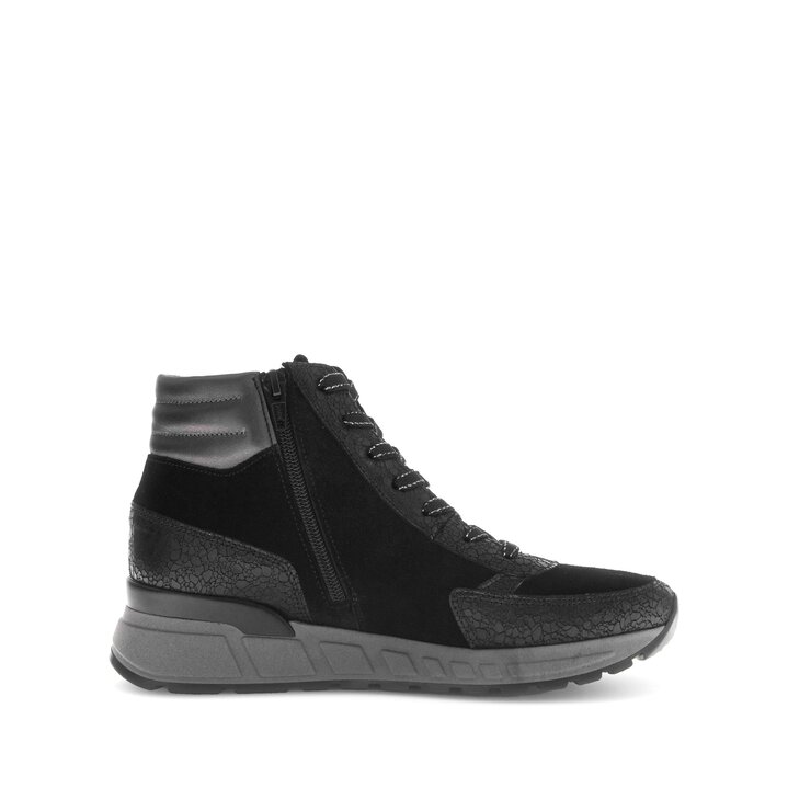 Sneaker high schwarz #1