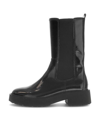 Chelsea boot black
