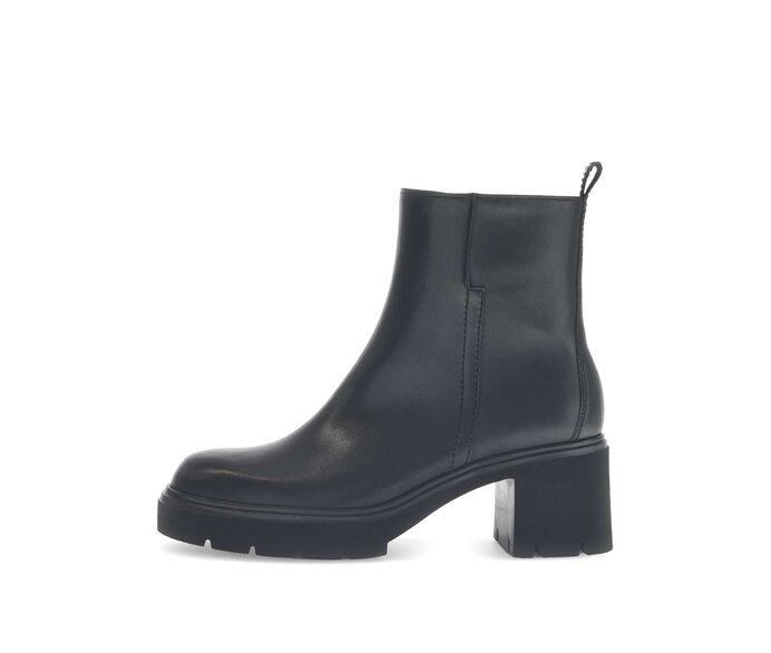 Plateau Stiefelette schwarz #0