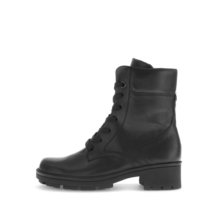 Stivaletto stringato nero #0