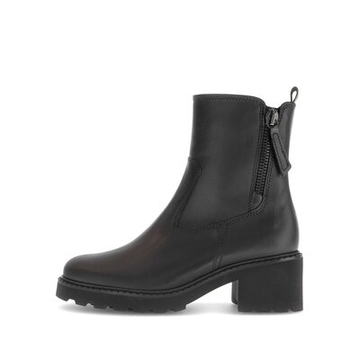 Plateau Stiefelette schwarz