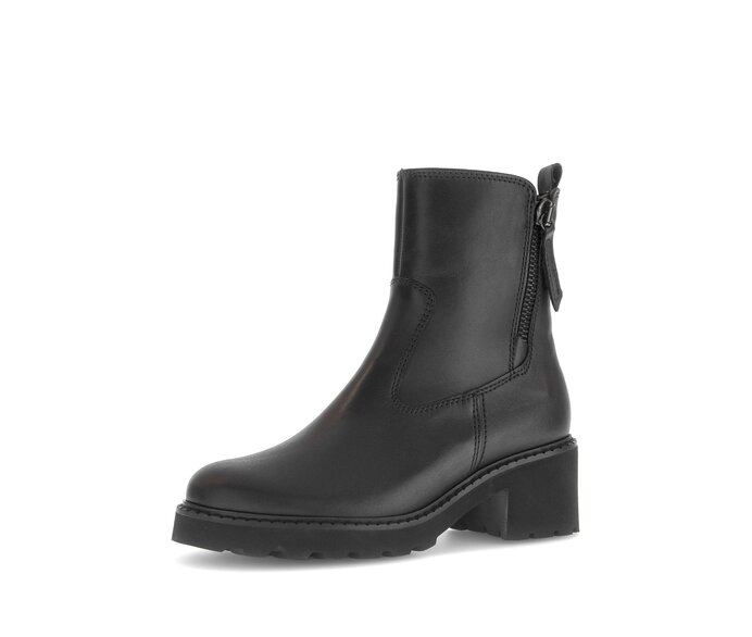 Stivaletto con plateau nero #2 Stivaletto con plateau nero #2