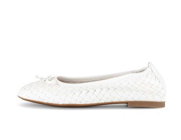 Ballerines élégantes crème