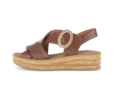 Sandalo con plateau marrone