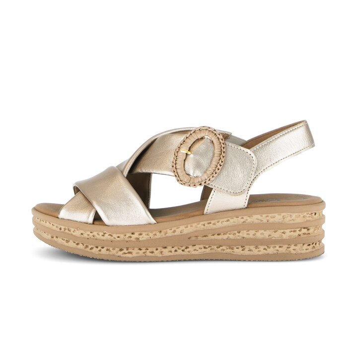 Sandalo con plateau oro #0