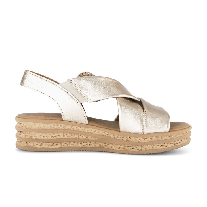 Sandalo con plateau oro #1