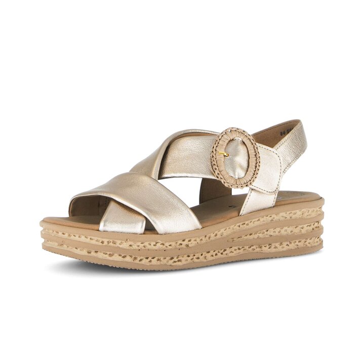 Sandalo con plateau oro #2