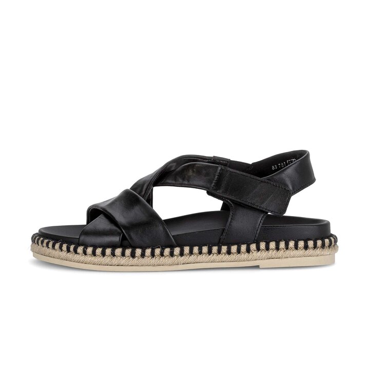 Sandalo con cinturino nero #0