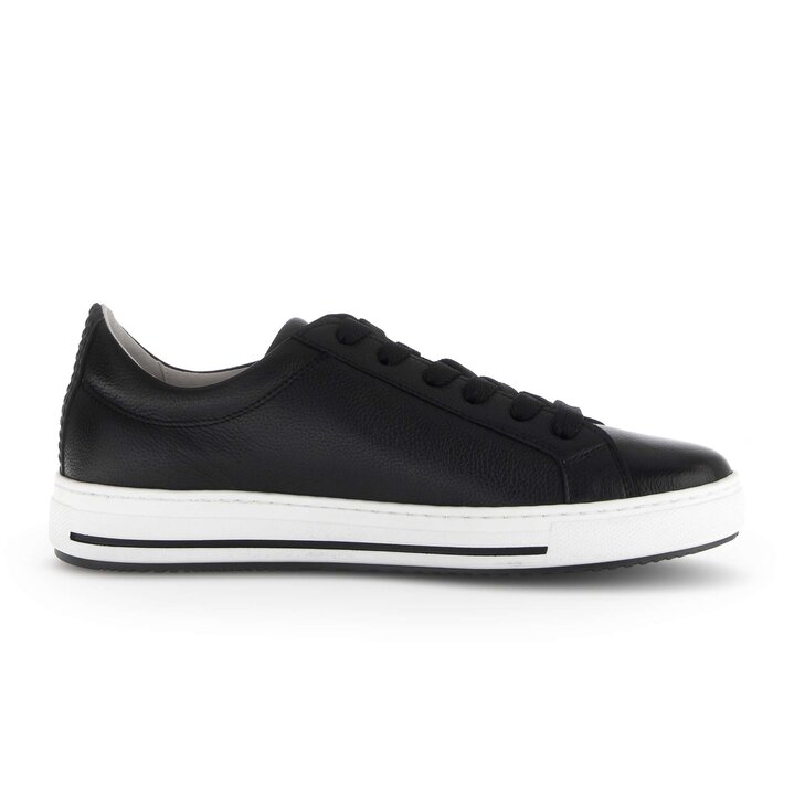 Sneaker low svart #1