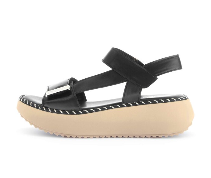 Sandalo con plateau nero #0