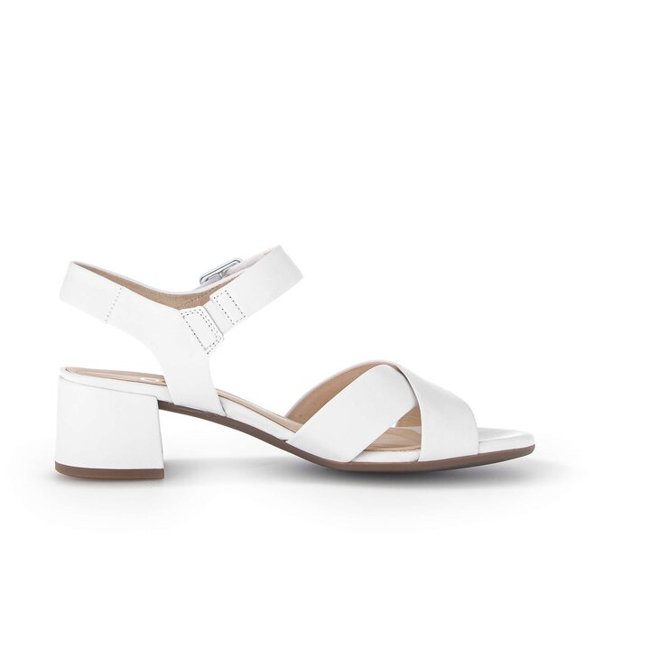 Riemchensandale weiß #1