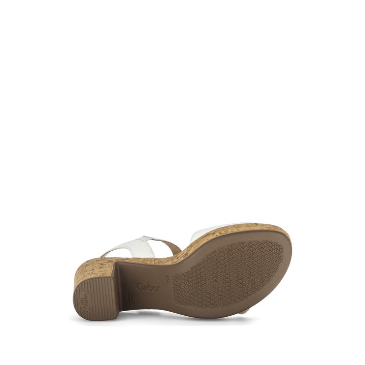 Riemchensandale creme #4