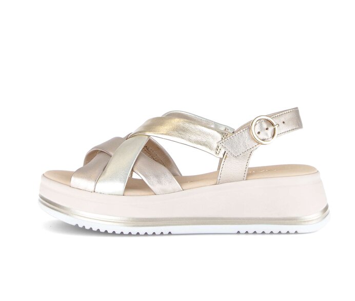 Sandale à plateforme or #0