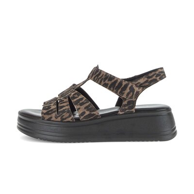 Platform sandal brown