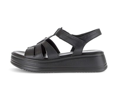 Sandalo con plateau nero