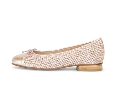 Ballerina elegante rosa