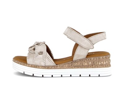 Sandalo con plateau beige