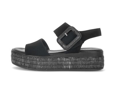 Sandalo con plateau nero