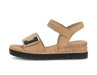 Sandalo con plateau marrone