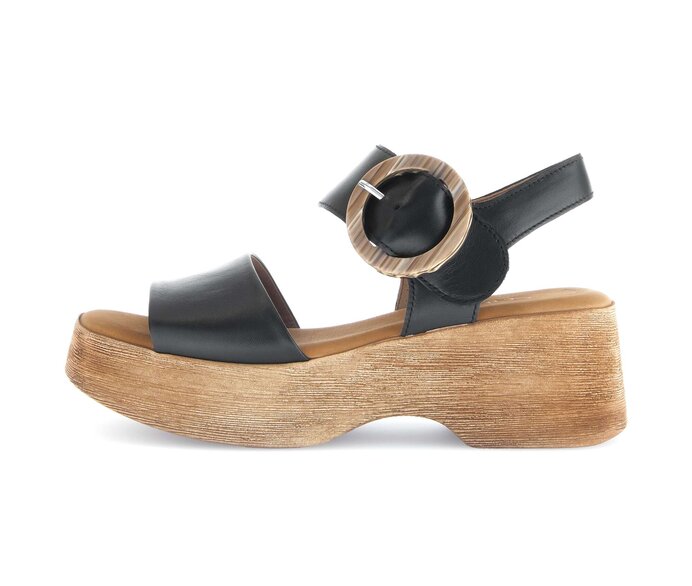 Sandalo con cinturino nero #0