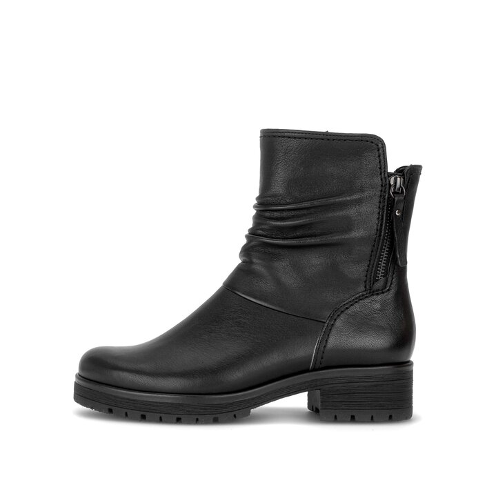 Sportliche Stiefelette schwarz #0