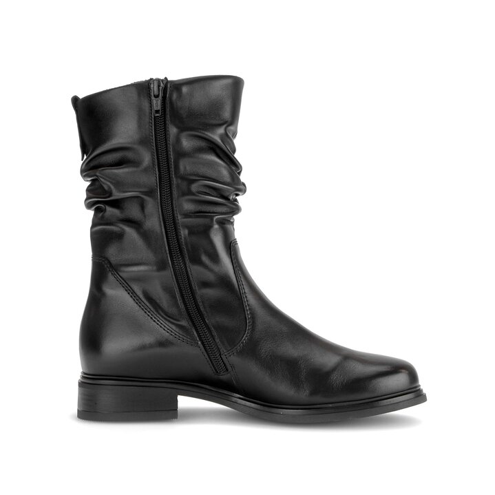 Sportliche Stiefelette schwarz #1