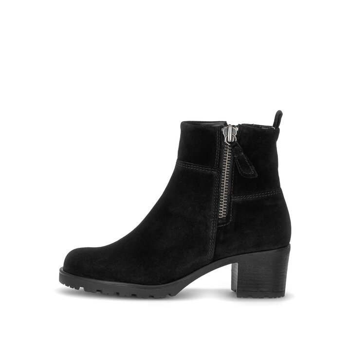 Sportliche Stiefelette schwarz #0