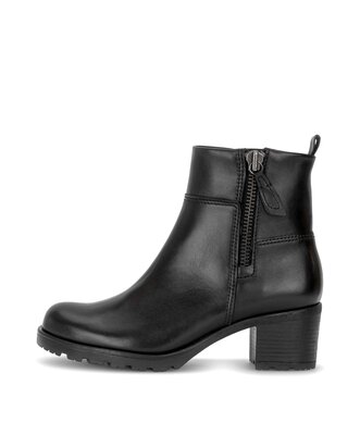 Stivaletto sportivo nero