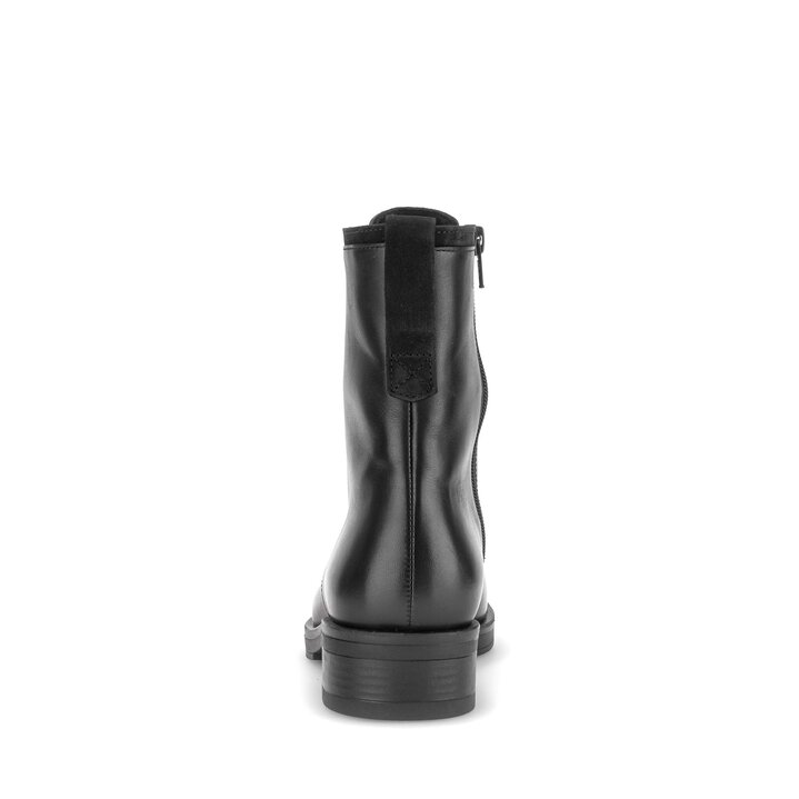 Stivaletto stringato nero #3
