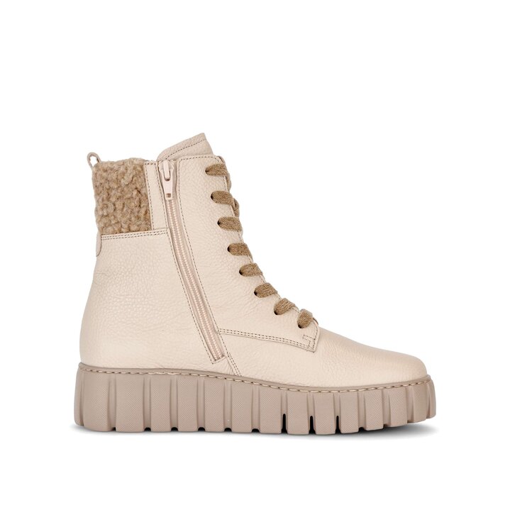 Stivaletto con plateau crema #1