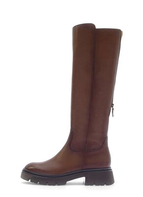 Sportlicher Stiefel braun