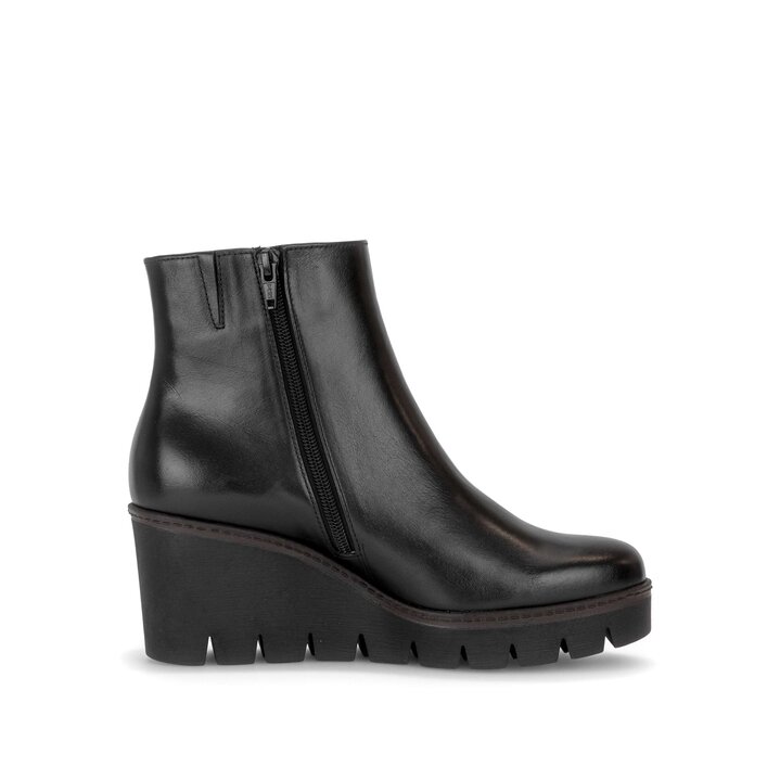 Stivaletto con plateau nero #1