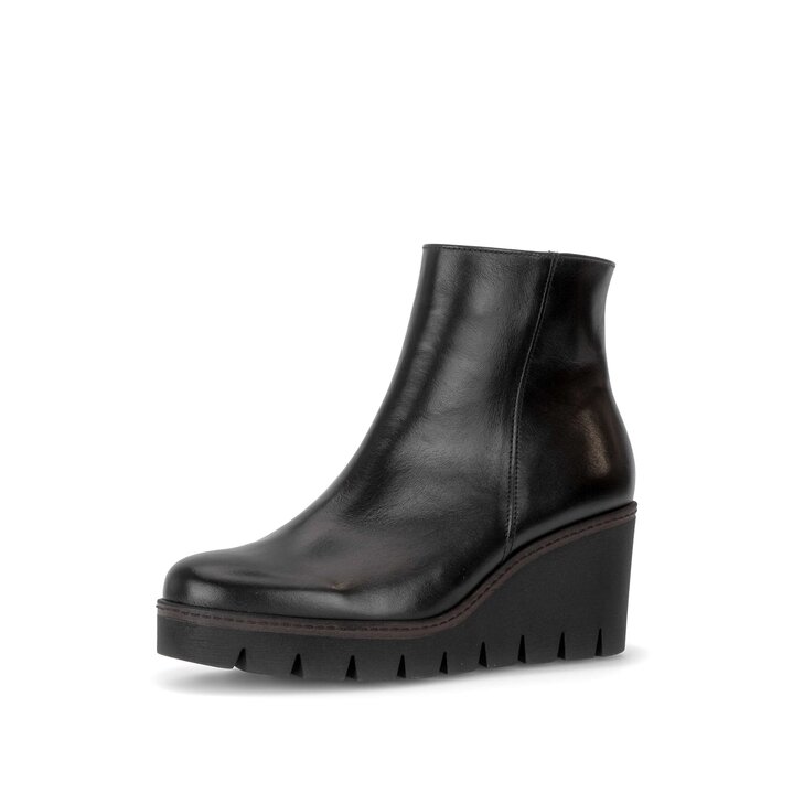 Stivaletto con plateau nero #2