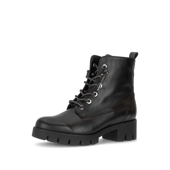 Stivaletto stringato nero #2