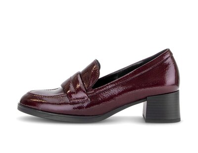 Chaussures emboîtantes à talon rouge