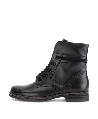 Stivaletto stringato nero