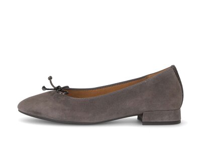 Eleganter Ballerina grau