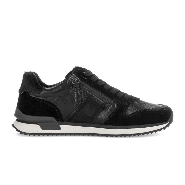 Lage sneaker zwart #1
