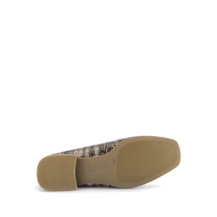 Slip-on bruin #4
