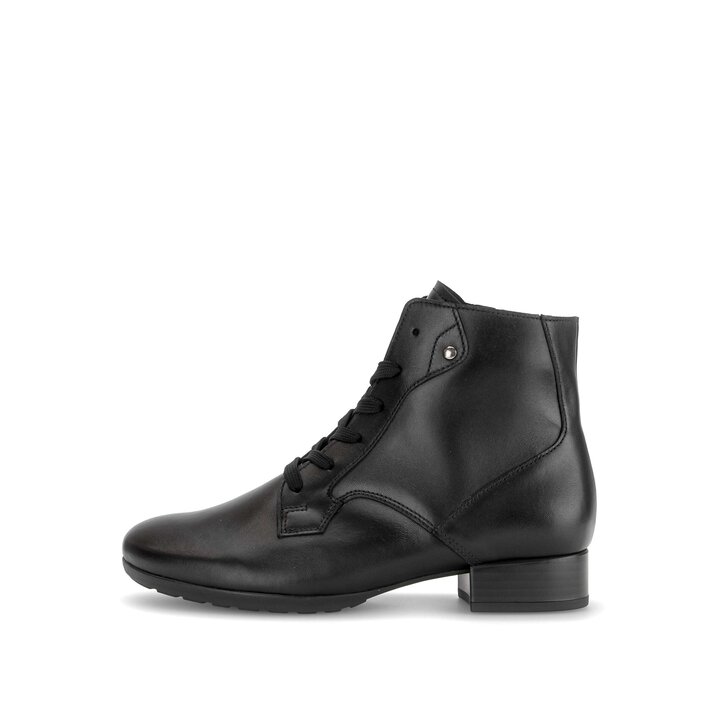 Stivaletto stringato nero #0