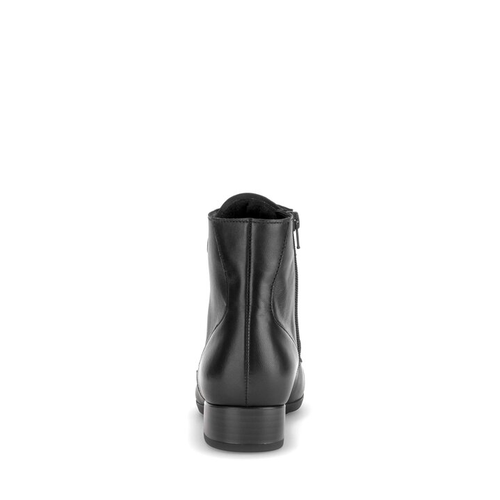 Stivaletto stringato nero #3